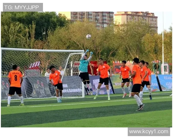 绿茵场上的闪耀瞬间足球明星背后的故事与梦想