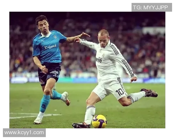 足球明星在绿茵场上的温情时刻展现人性光辉与无私奉献的感人故事